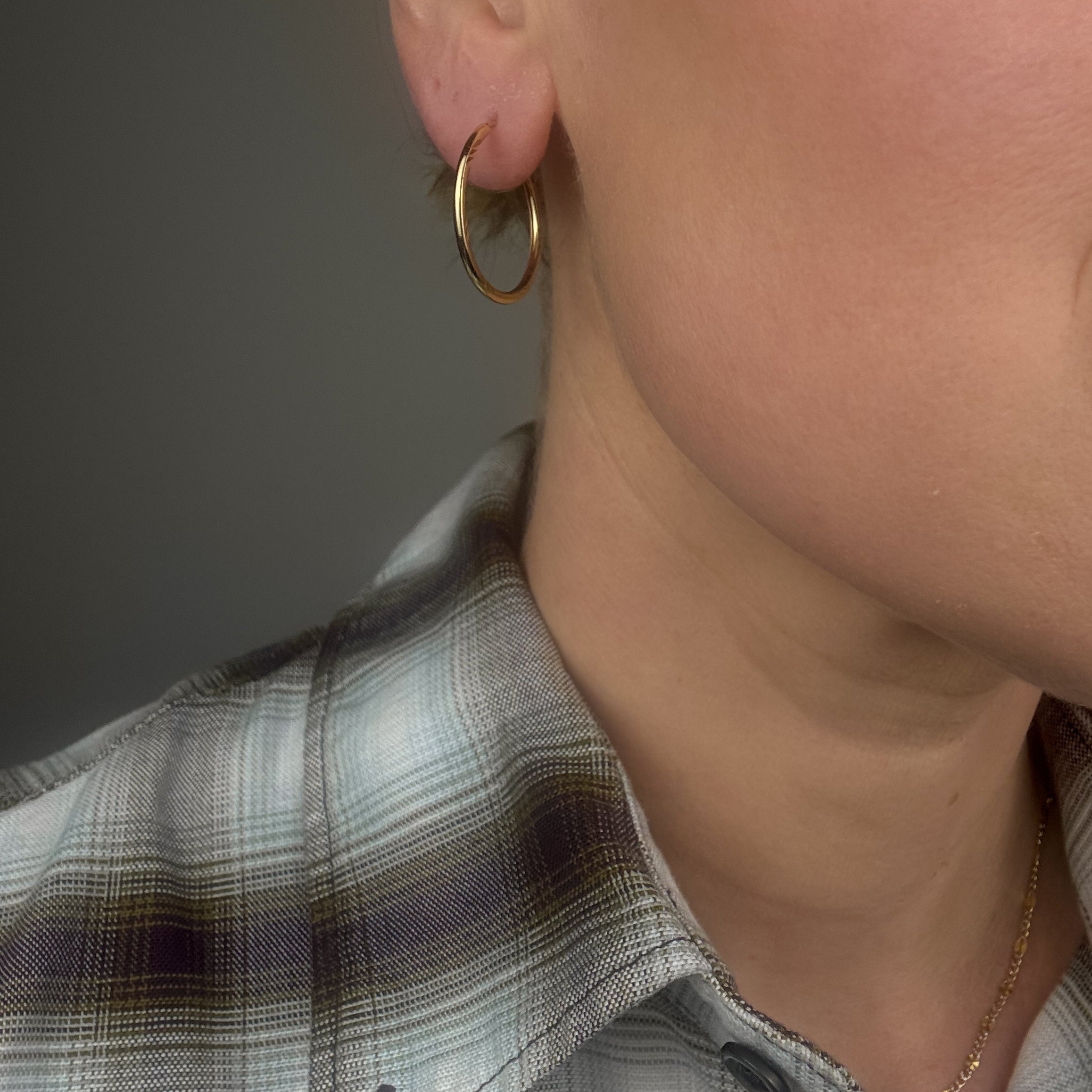 24.8mm Tubular Etched Hoops
