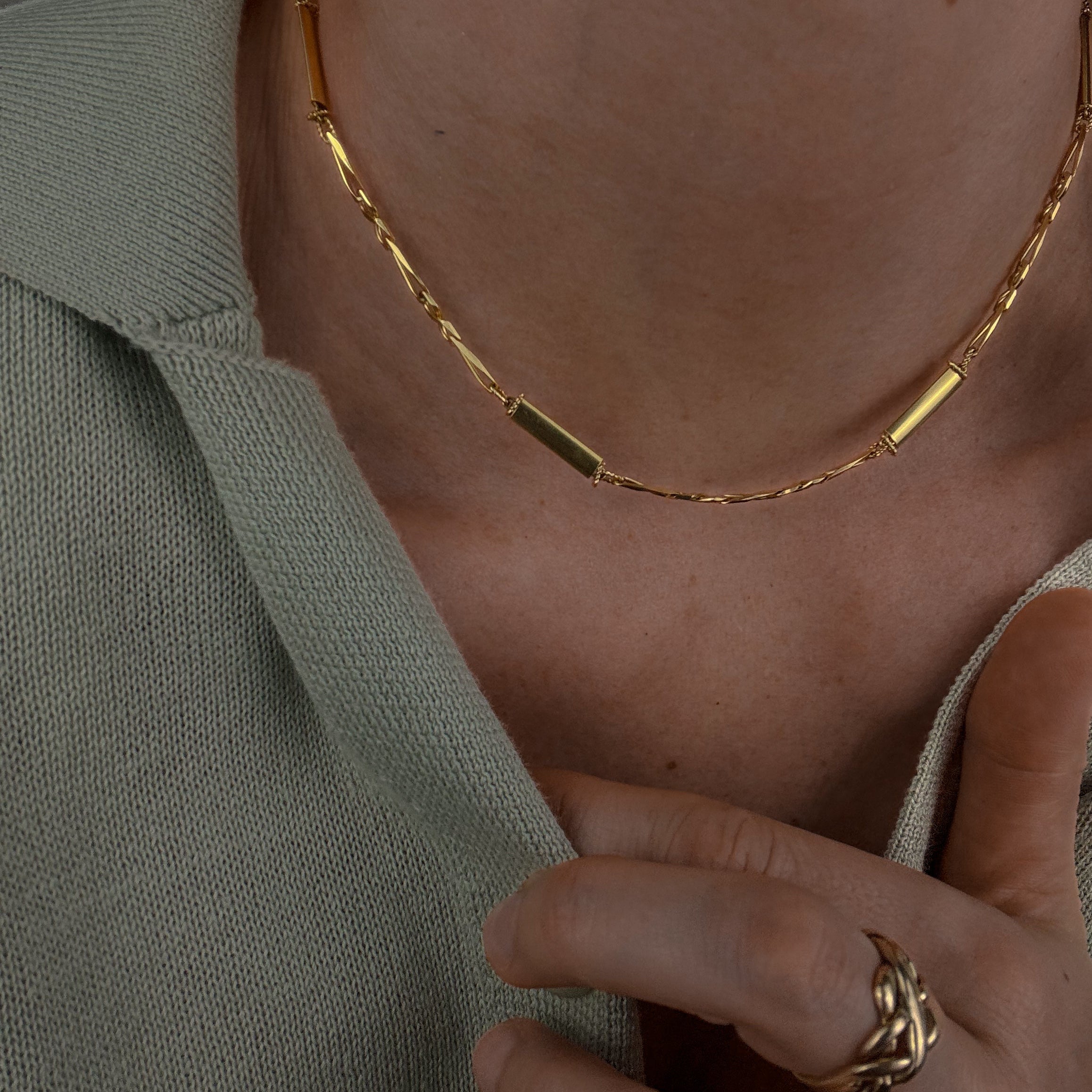 16" Bar and Figaro Necklace