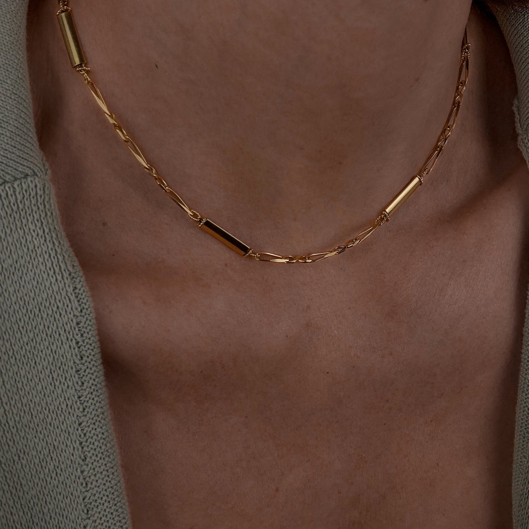 16" Bar and Figaro Necklace