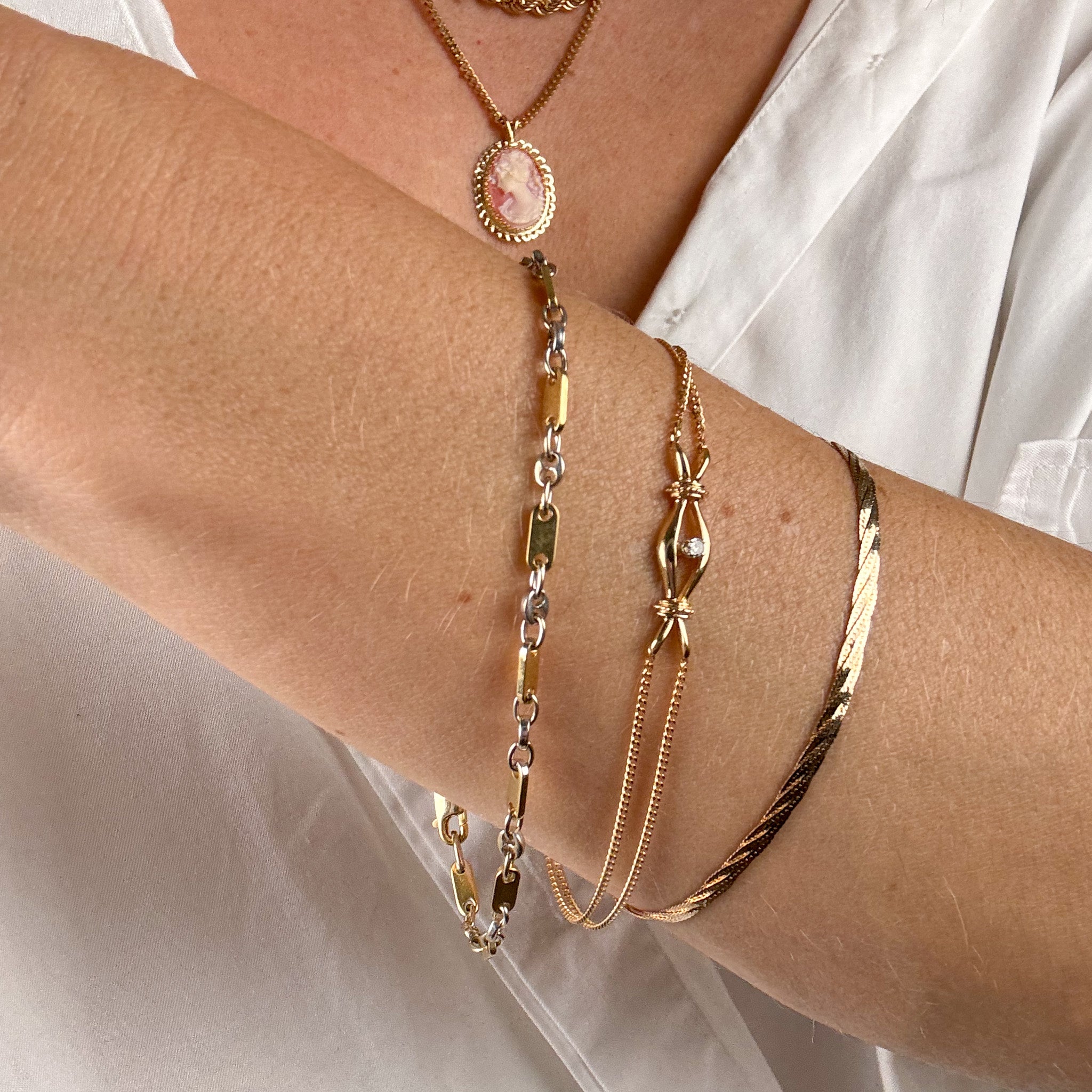 8” Two-Tone Gold Mariner Chain Bracelet