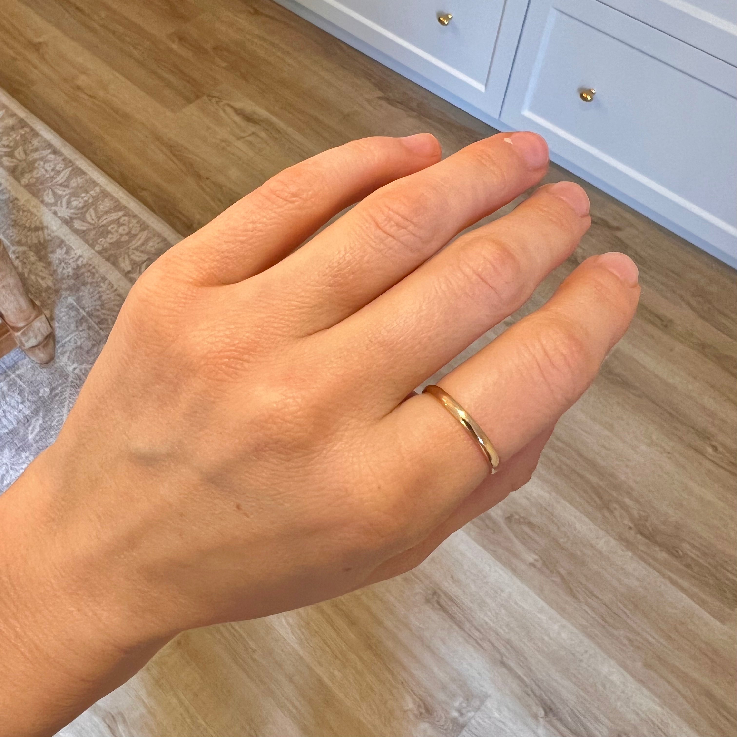 vintage 18k gold 2.3mm band, vintage wedding band 
