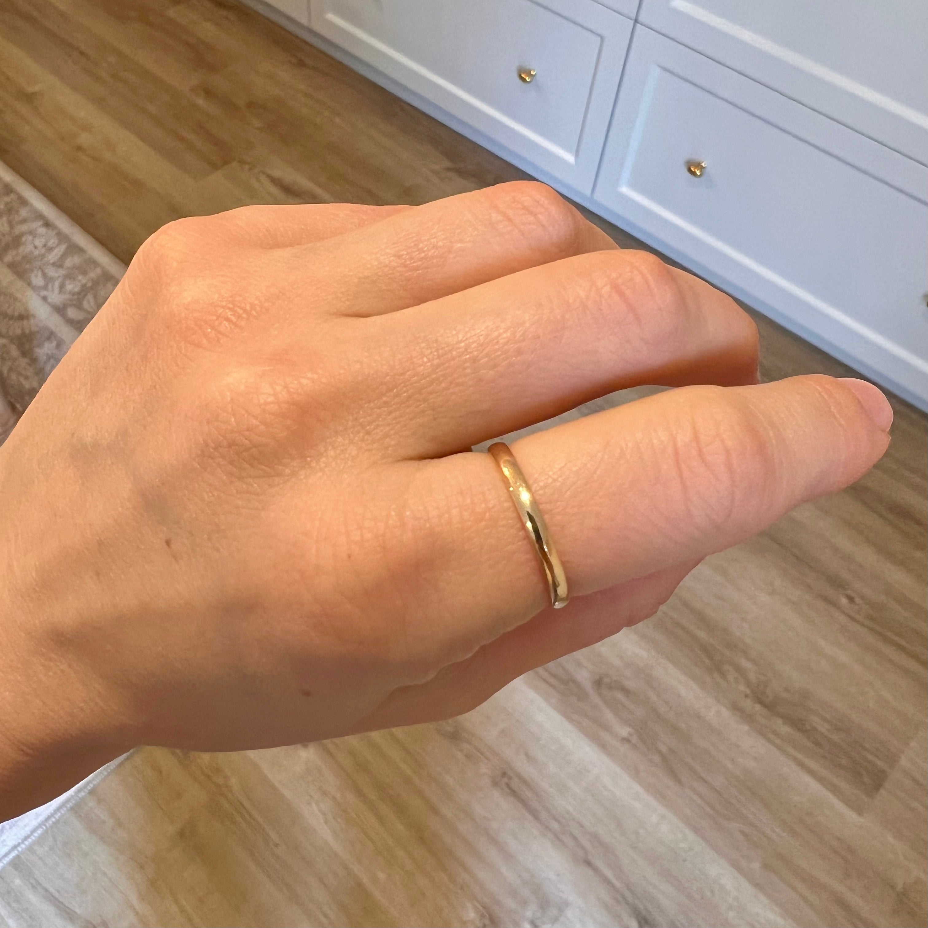 vintage 18k gold 2.3mm band, vintage wedding band 
