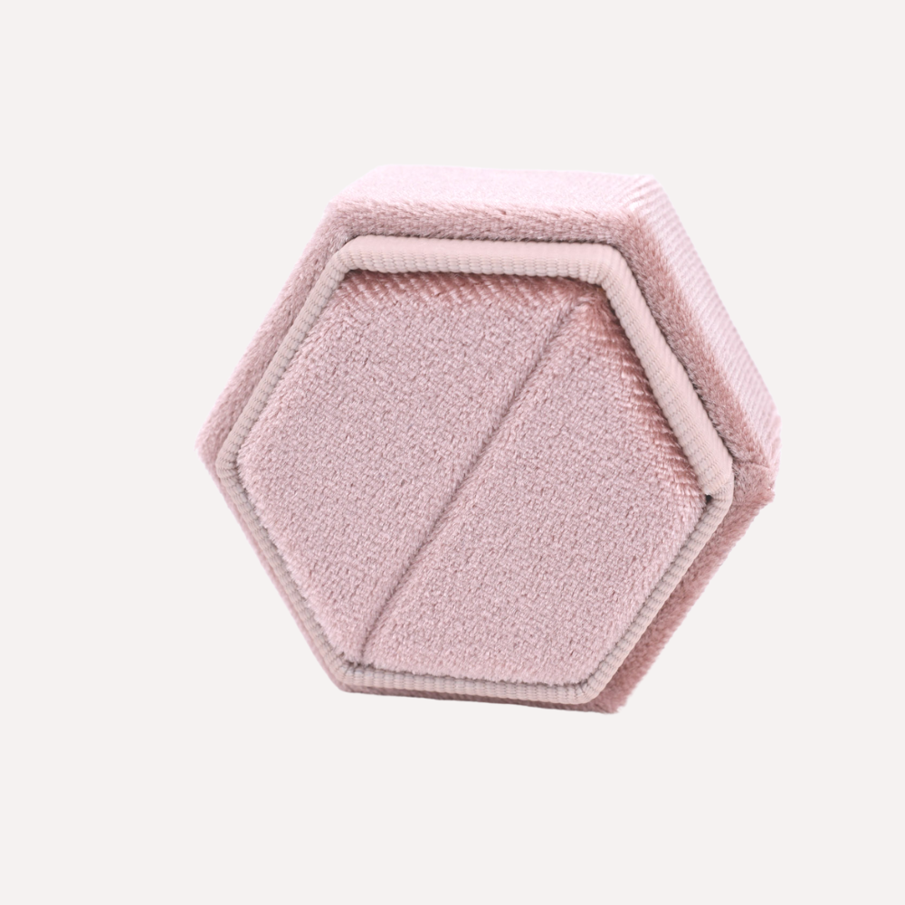 Heirloom Velvet Ring Box