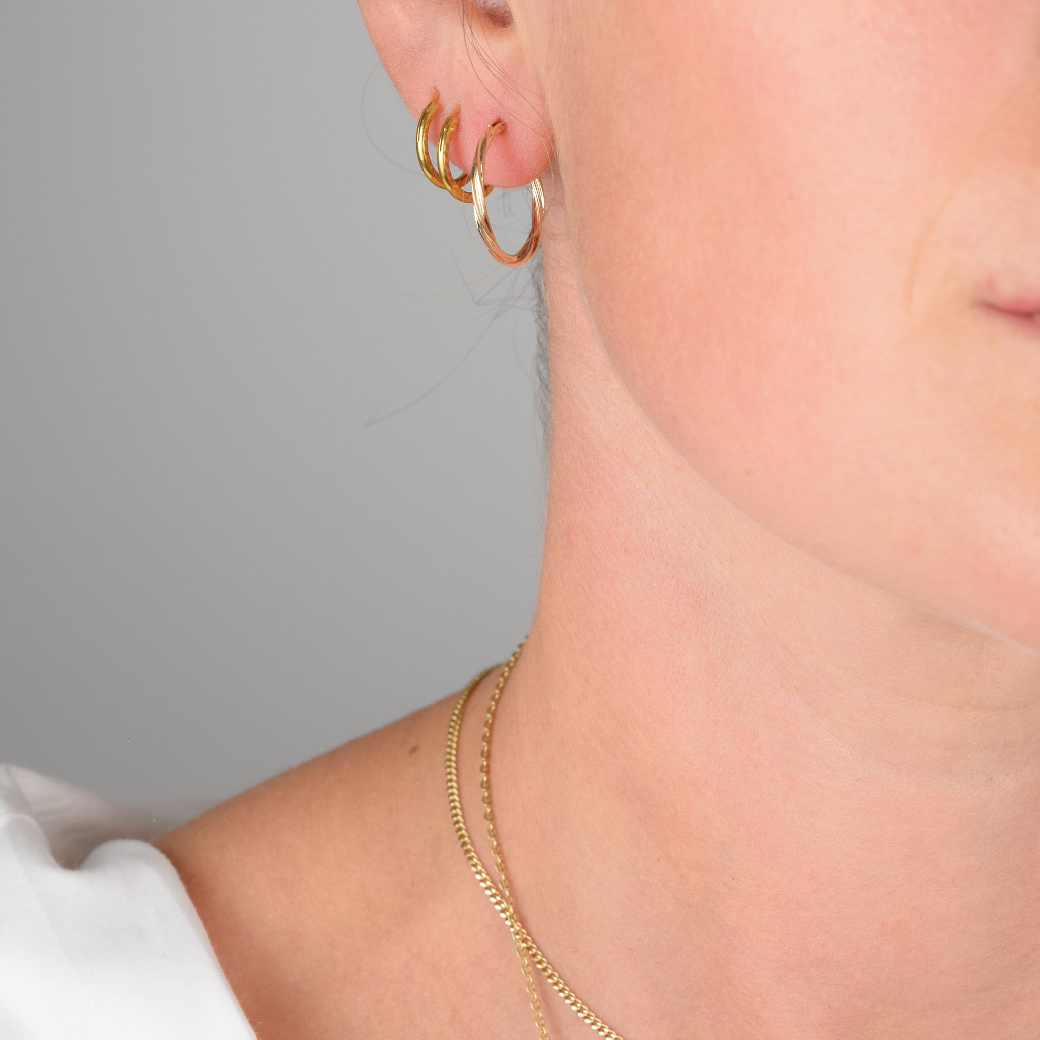 vintage gold hoop earrings, folklor vintage jewelry canada