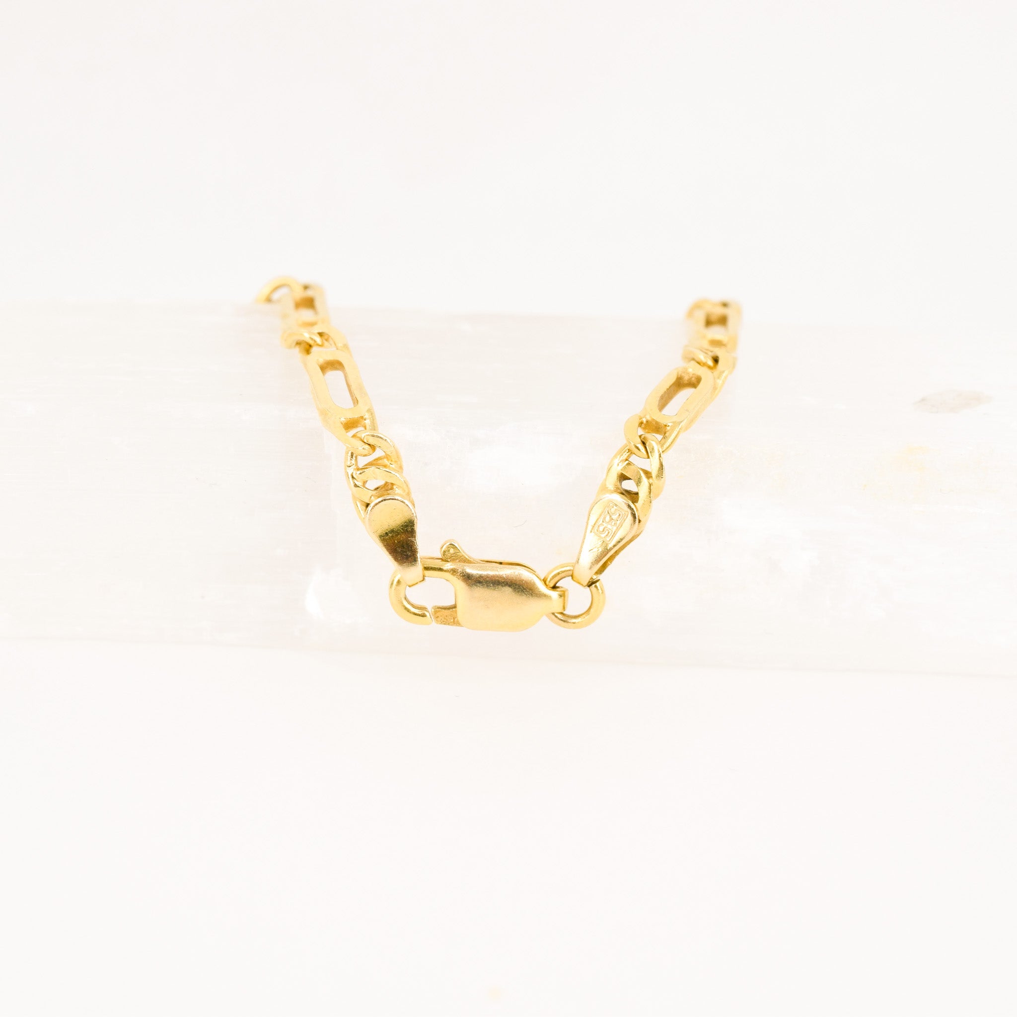 vintage gold buttery figaro chain, folklor vintage jewelry canada