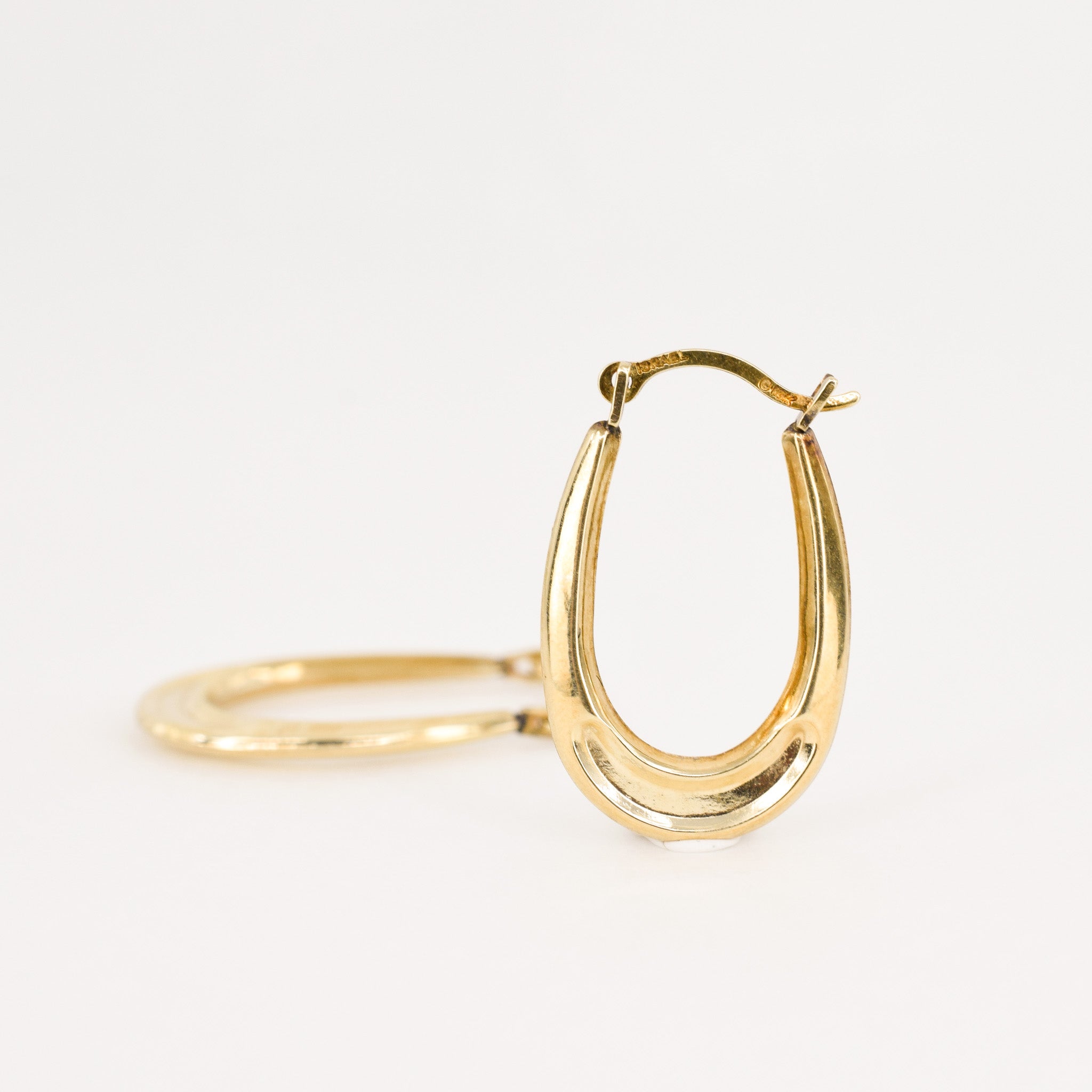 vintage gold oval hoop earrings, folklor vintage jewelry canada