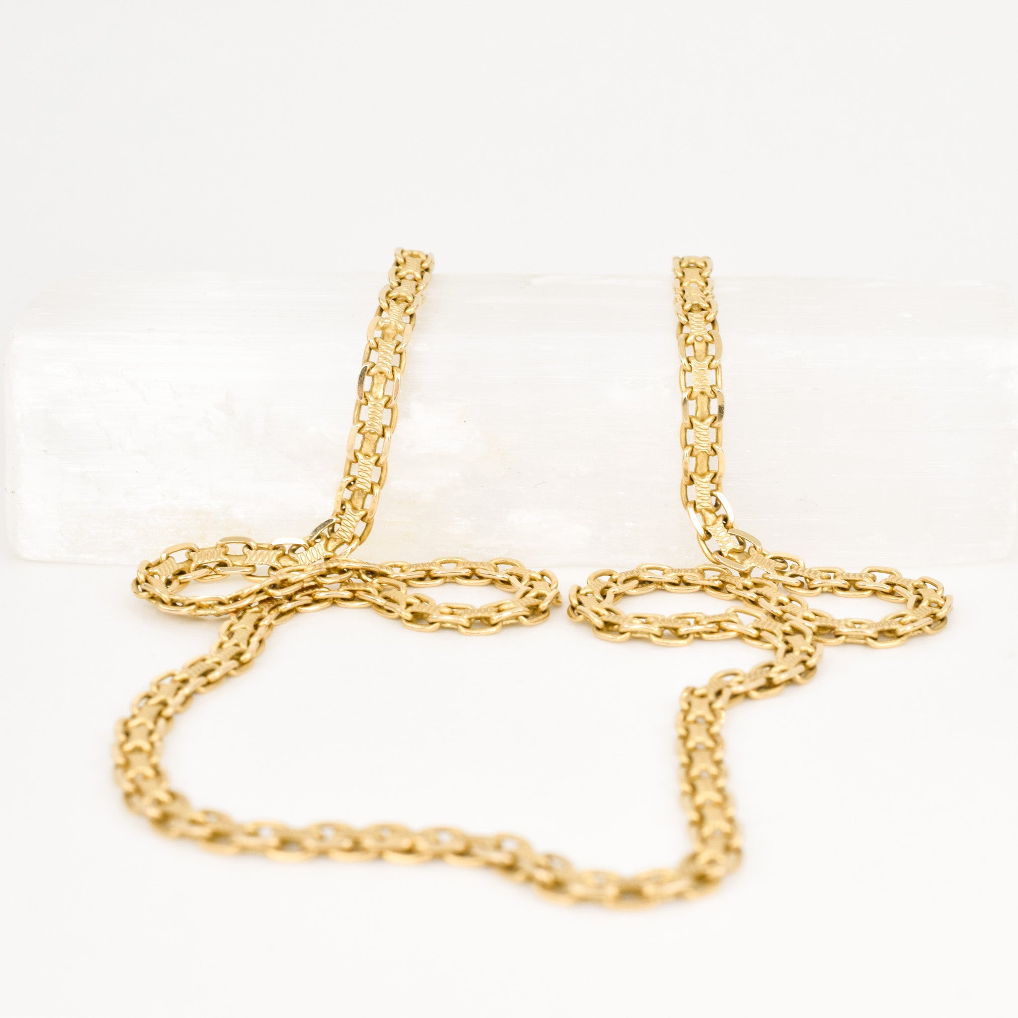 vintage gold gate link chain necklace, folklor vintage jewelry canada
