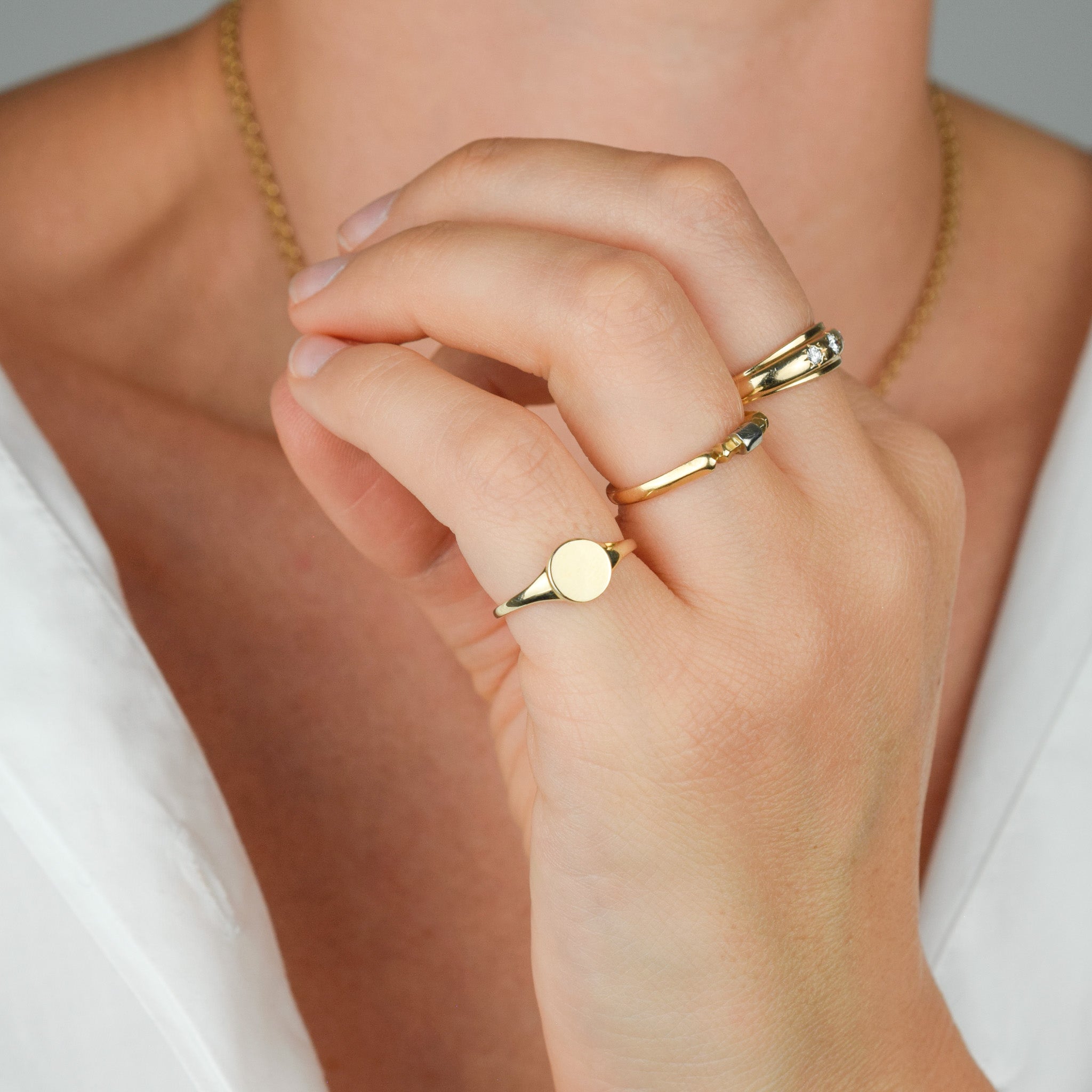 vintage gold signet ring, folklor vintage jewelry canada
