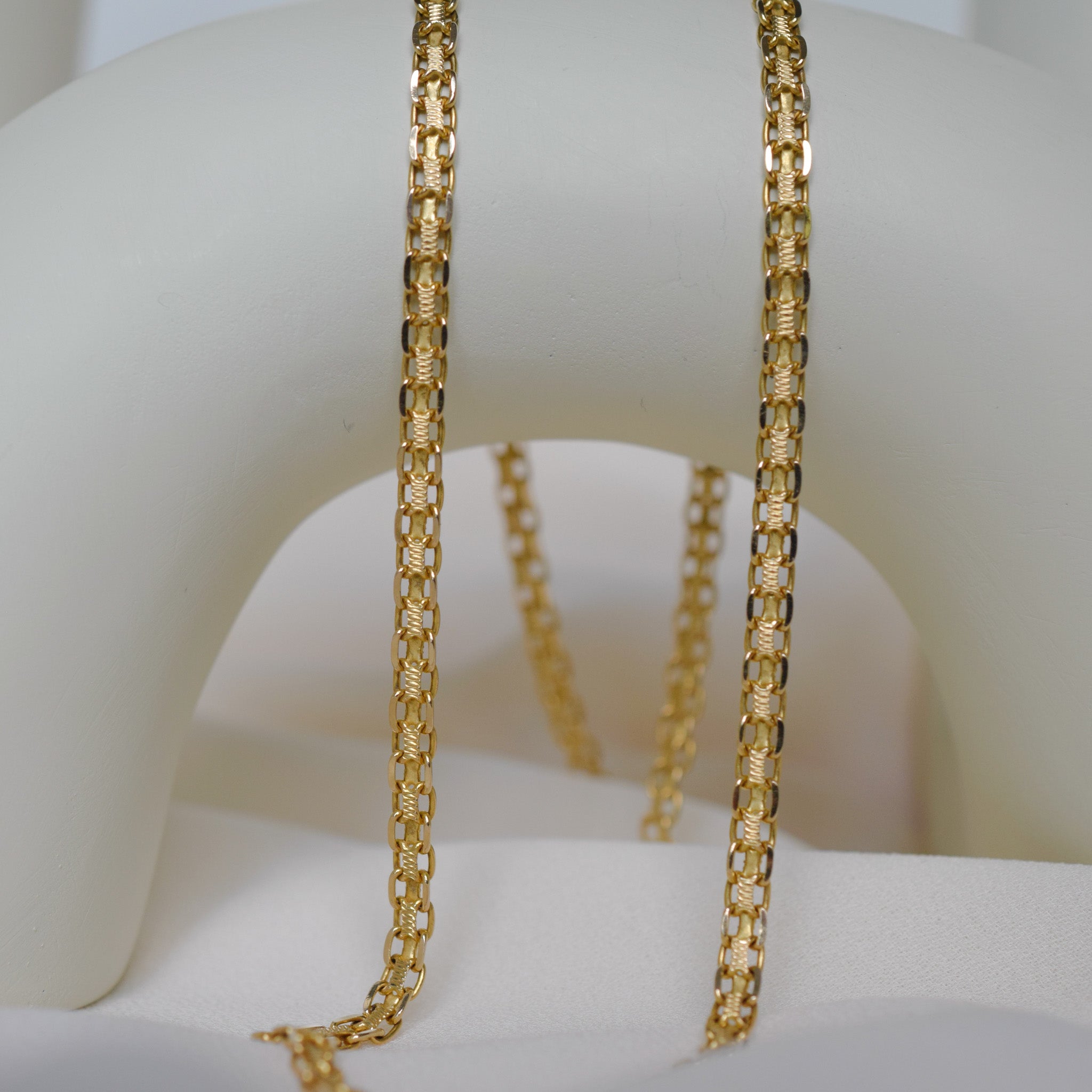 vintage gold gate link chain necklace, folklor vintage jewelry canada