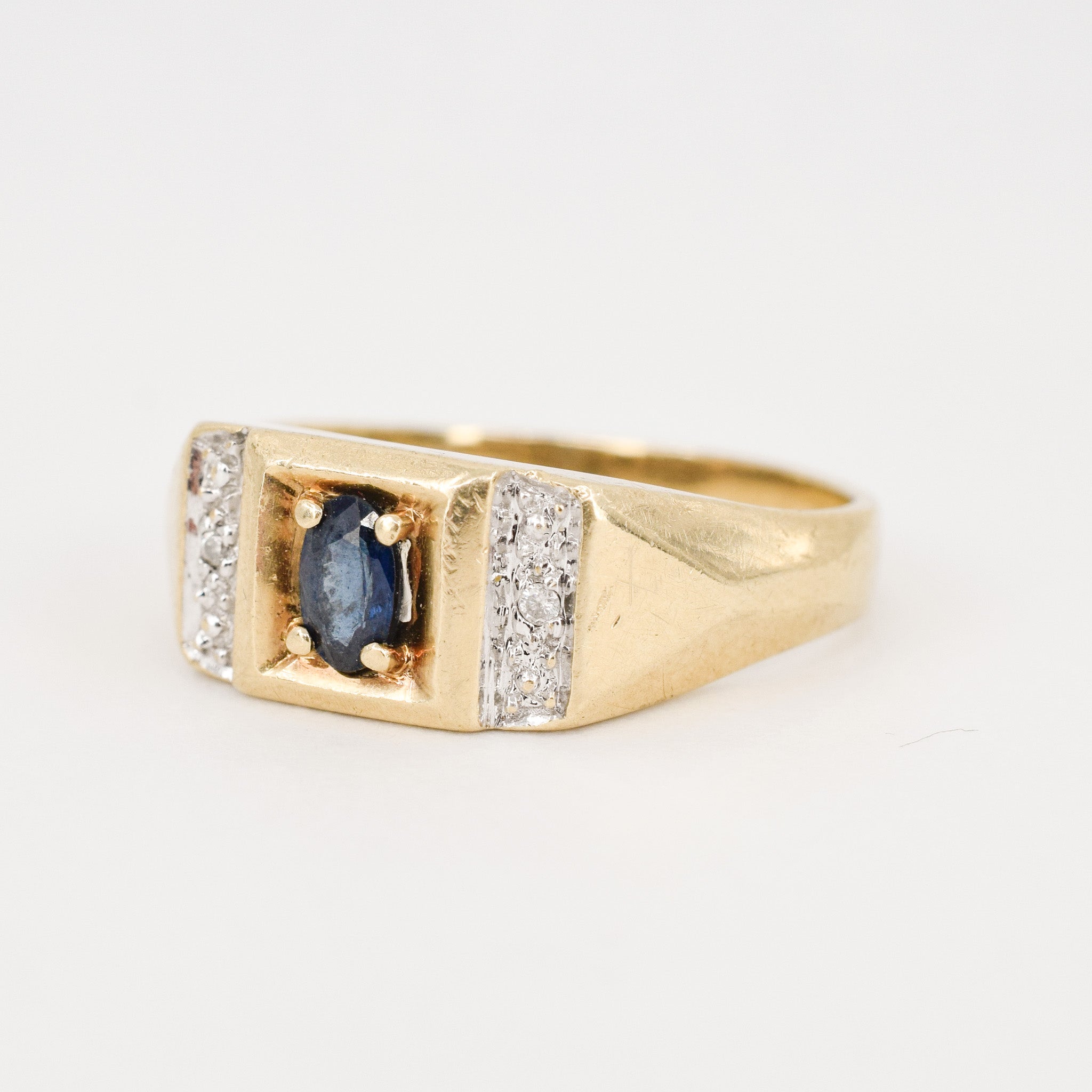 vintage gold sapphire signet ring with diamond accents, folklor vintage jewelry canada