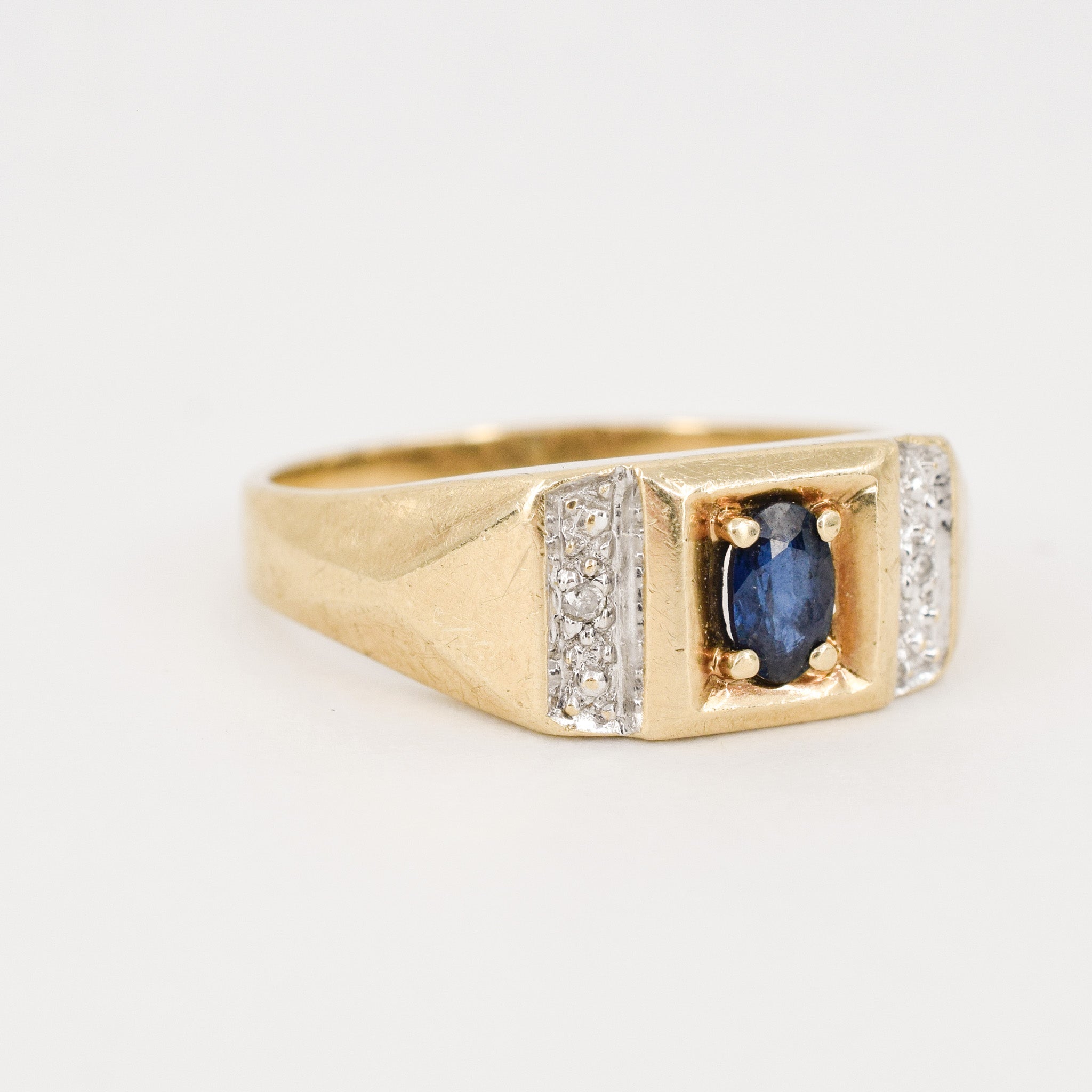 vintage gold sapphire signet ring with diamond accents, folklor vintage jewelry canada