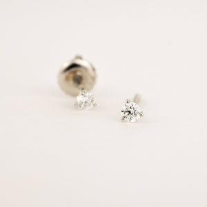 diamond stud earrings, folklor vintage jewelry canada