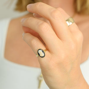 vintage cameo ring, folklor vintage jewelry canada