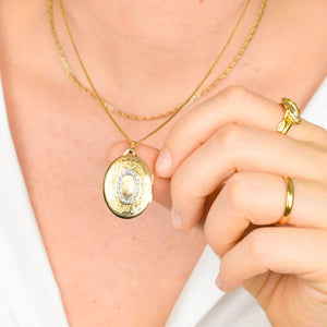 vintage gold locket pendant, folklor vintage jewelry canada