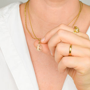 vintage gold 'e' charm pendant, folklor vintage jewelry canada