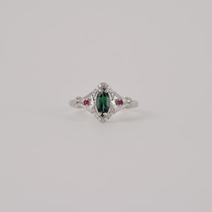 vintage green tourmaline and ruby ring, folklor