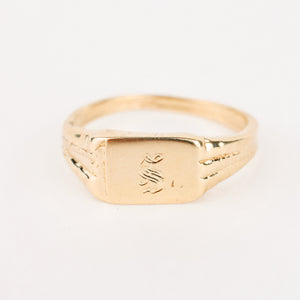 vintage 'S' Signet Ring 