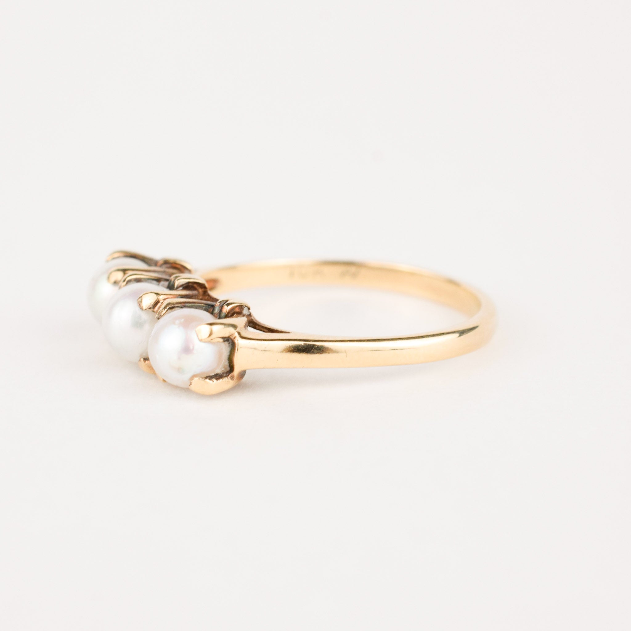 antique Pearl Trilogy Ring