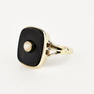 vintage gold Onyx and Seed Pearl Ring