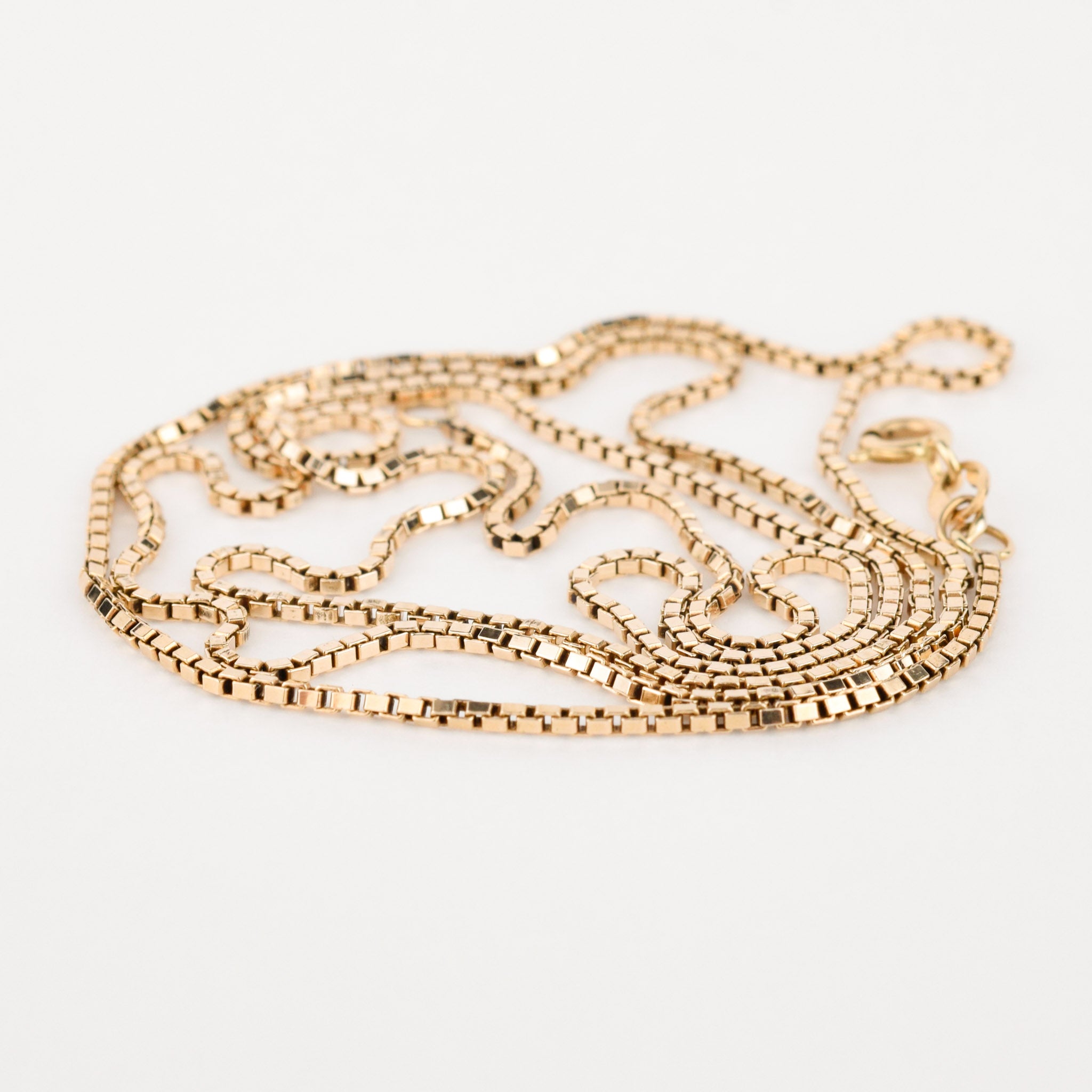 vintage gold 26" Sparkling Box Chain Necklace