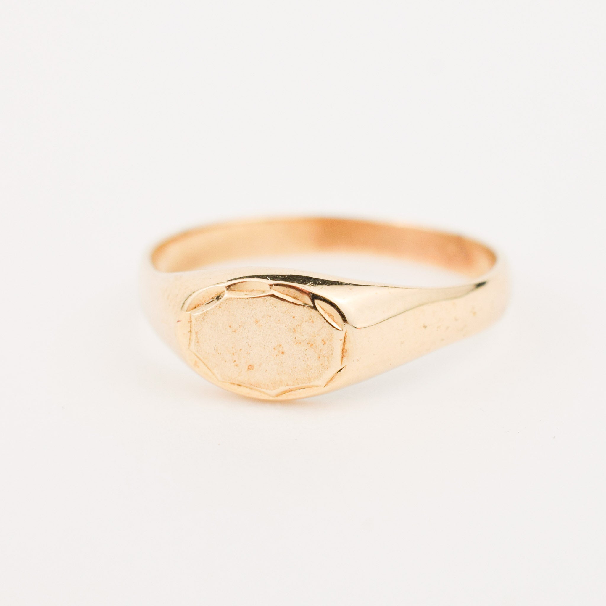 vintage gold signet ring