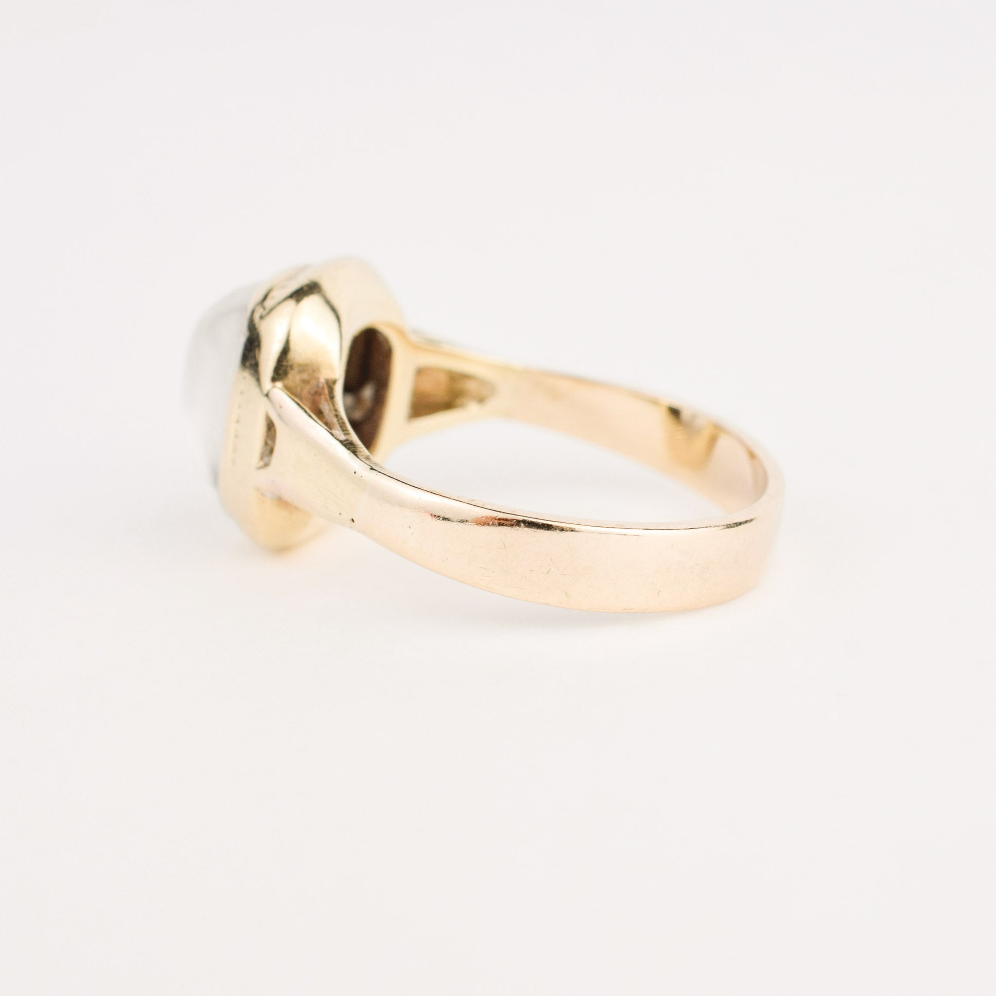 14k gold moonstone ring