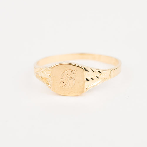 vintage gold 'B' signet ring