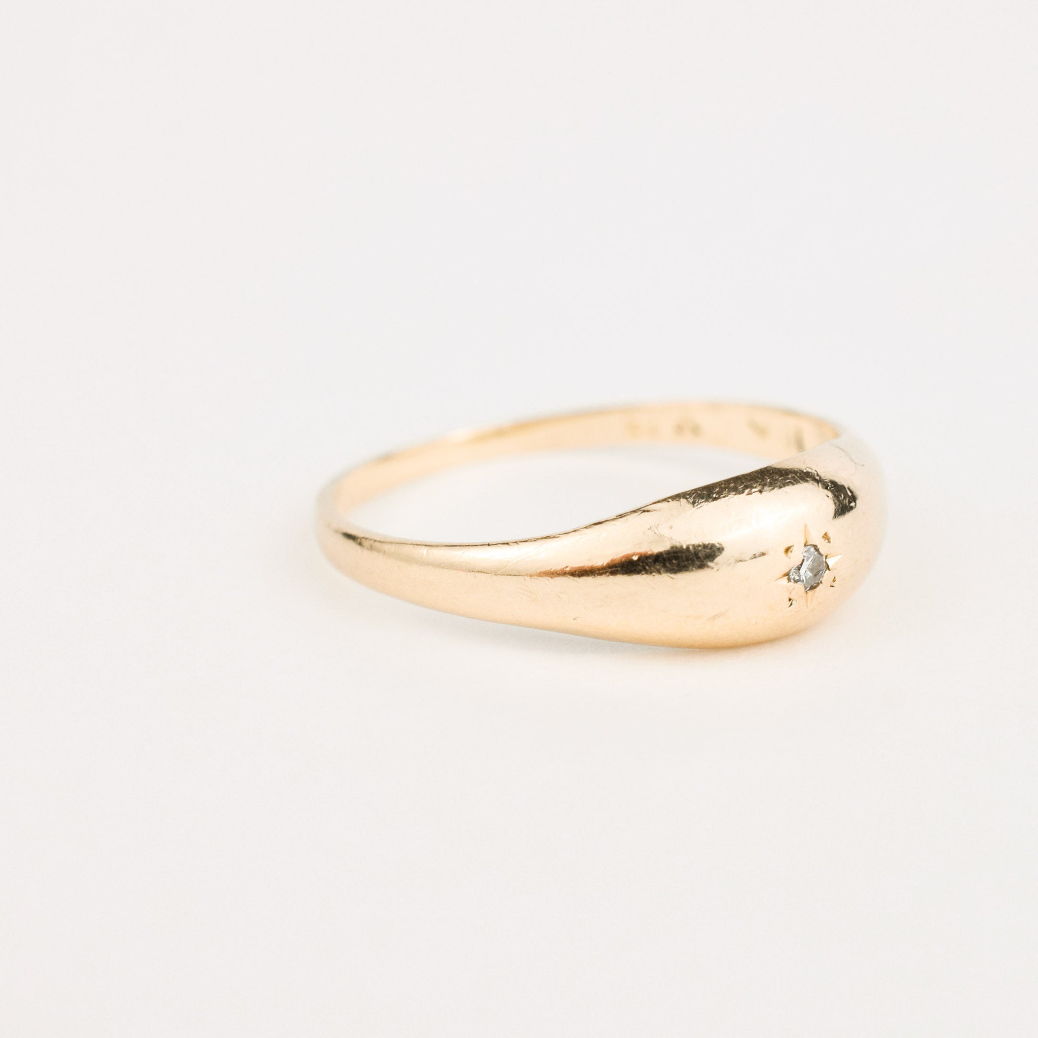 vintage gold starburst diamond band