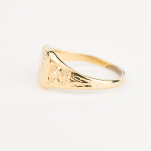 vintage gold 'J' signet ring