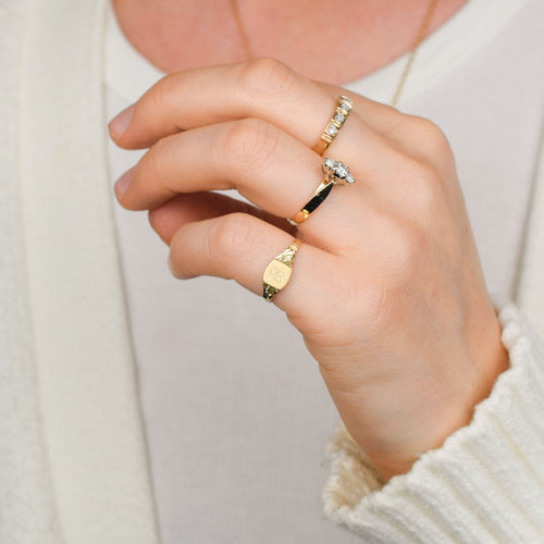 vintage gold 'B' signet ring