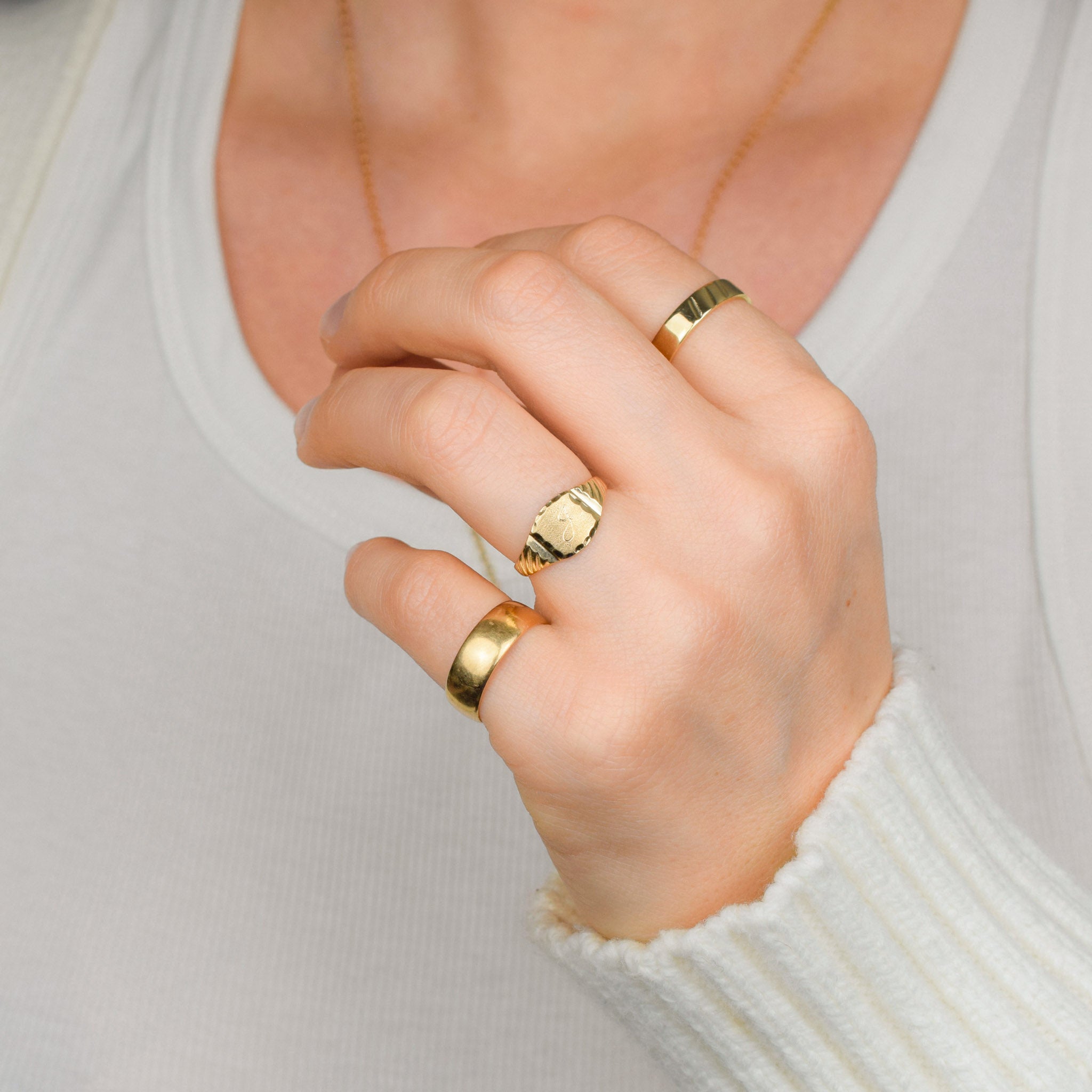 vintage gold 'J' Signet Ring