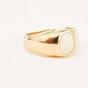 vintage gold Opal Signet Ring 