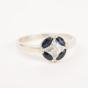 white gold Sapphire and Diamond Star Ringa 