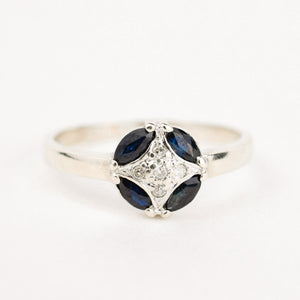 white gold Sapphire and Diamond Star Ringa 