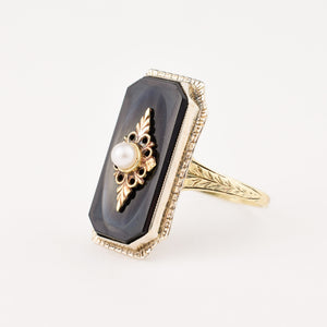 vintage gold Onyx Ring with Seed Pearl Centre