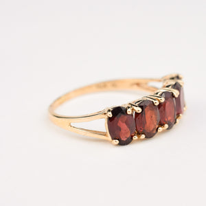 vintage 14k yellow gold 5 garnet band 