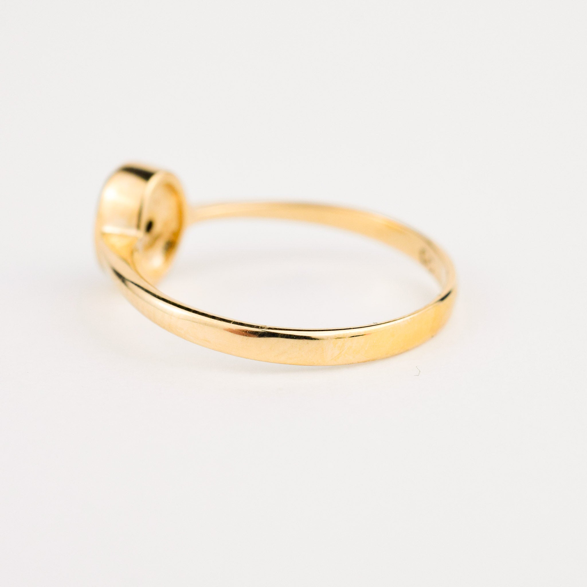 vintage gold bezel set opal ring