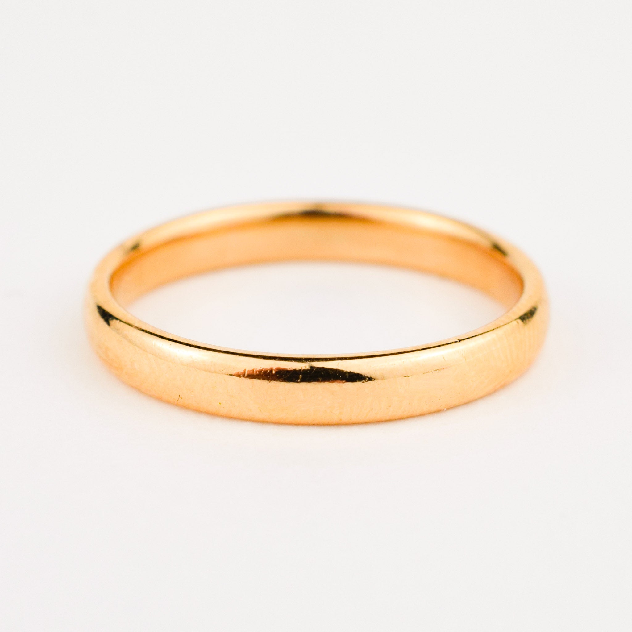 2.9 mm British Hallmarked Buttery Gold Band