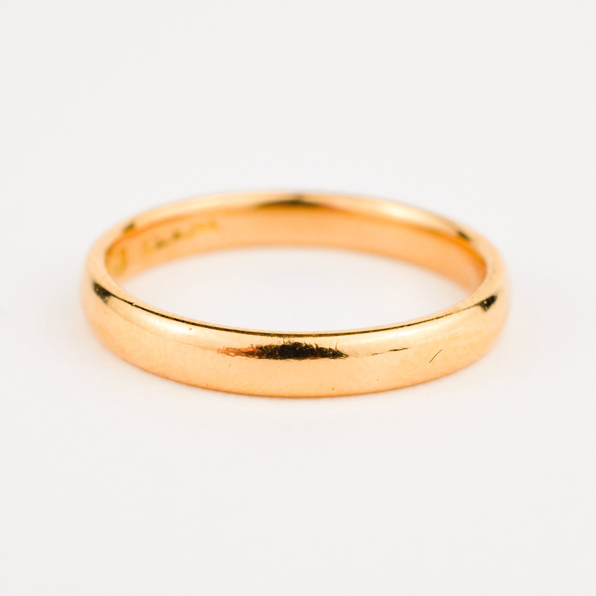 2.9 mm British Hallmarked Buttery Gold Band