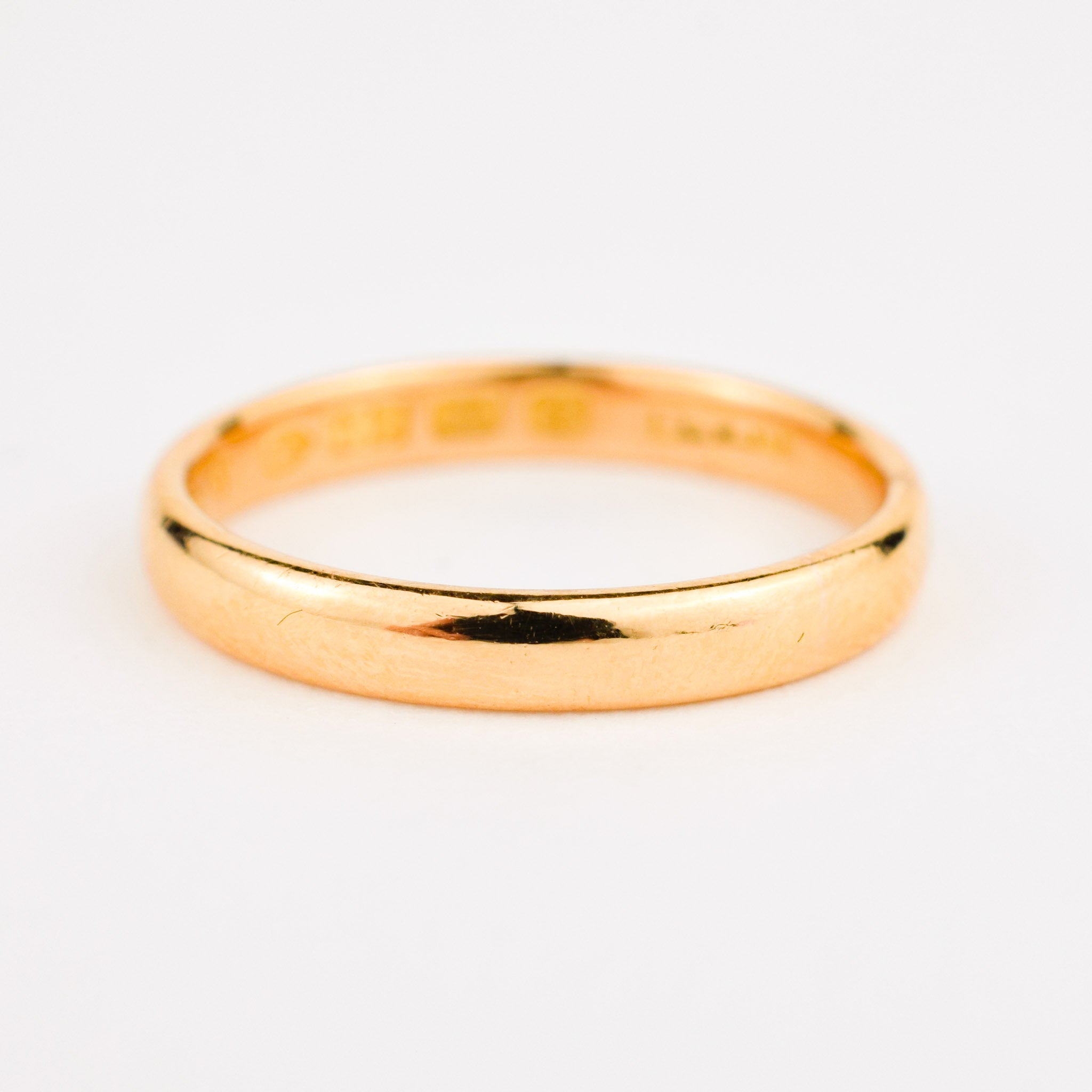 2.9 mm British Hallmarked Buttery Gold Band