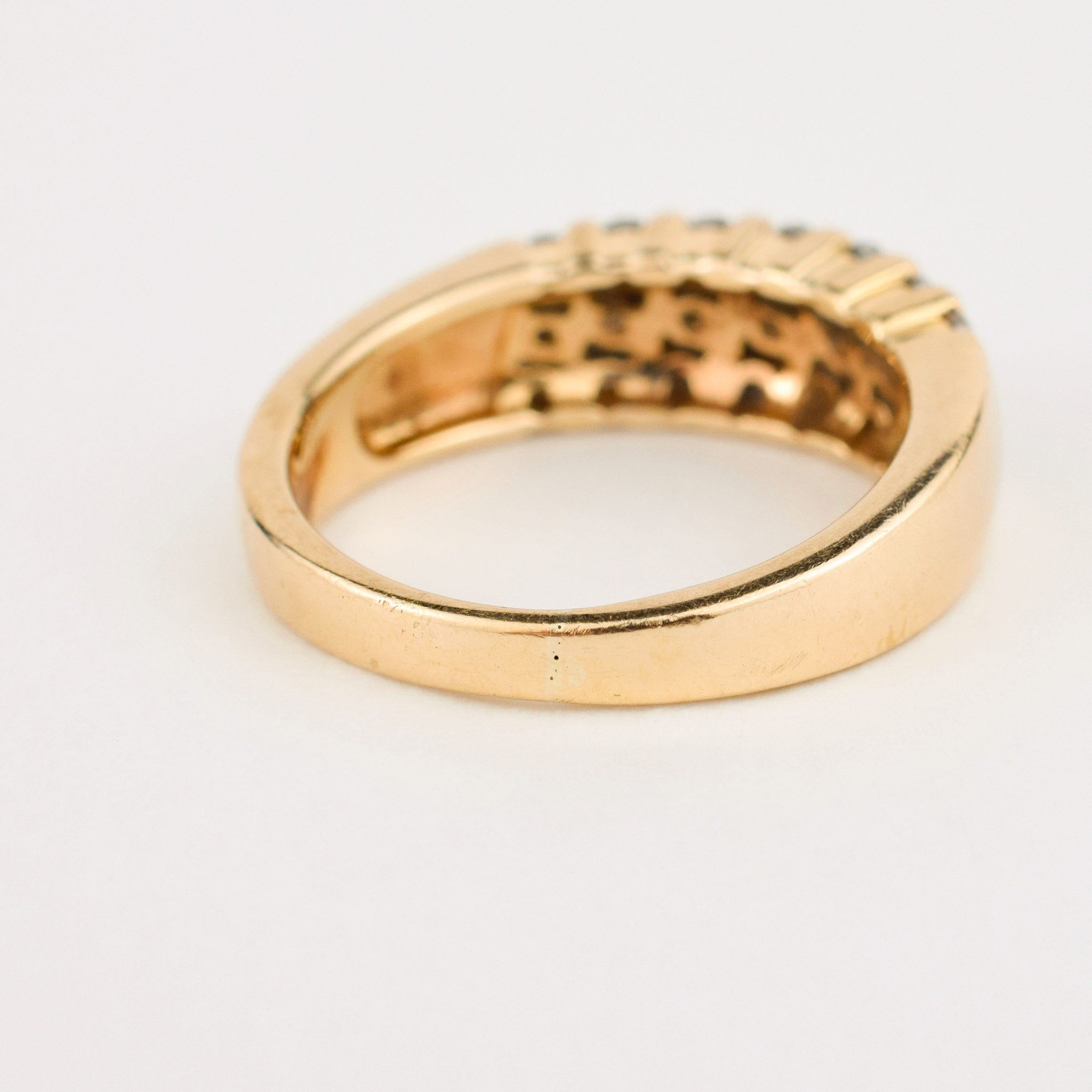vintage gold triple diamond band