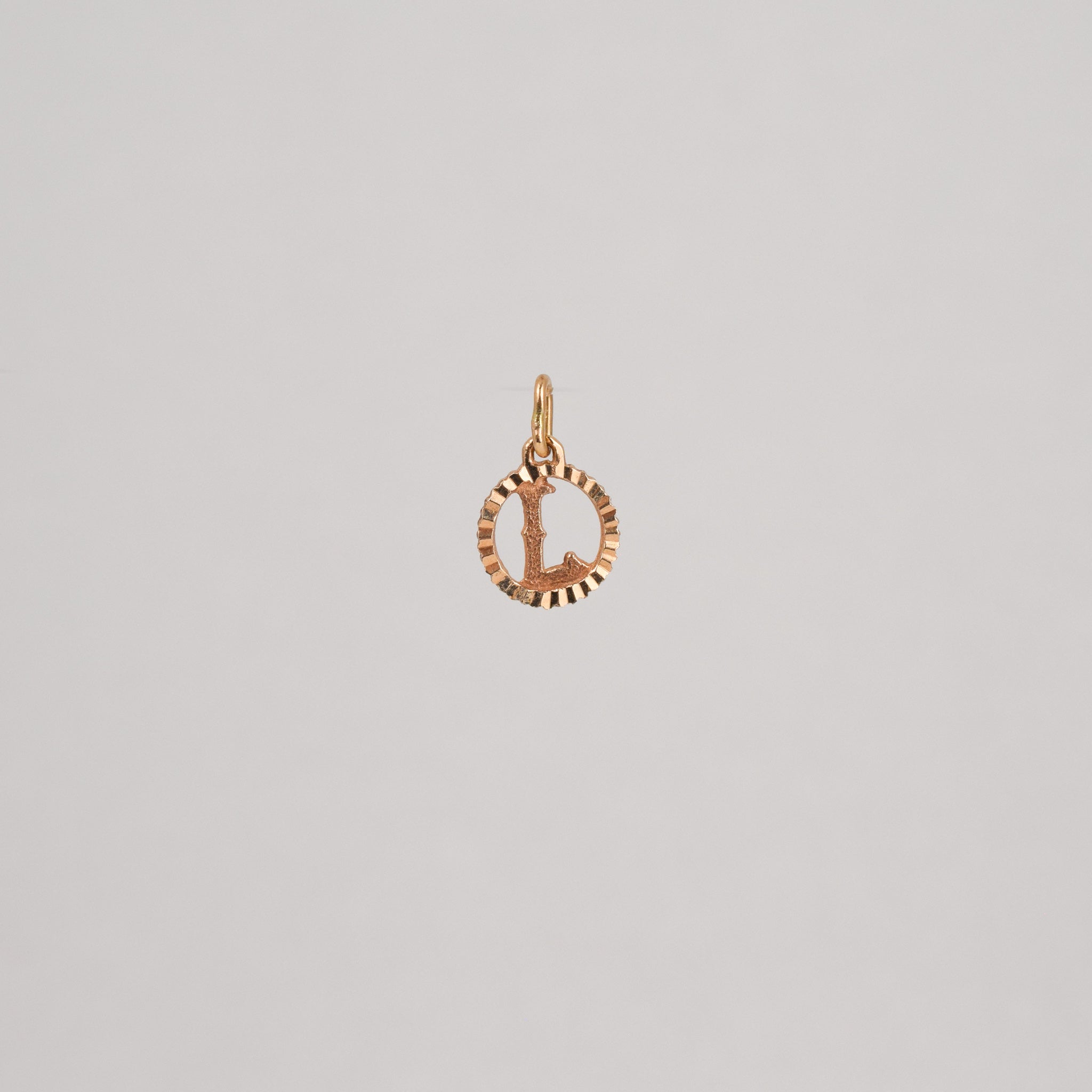 vintage gold 'l' pendant, folklor