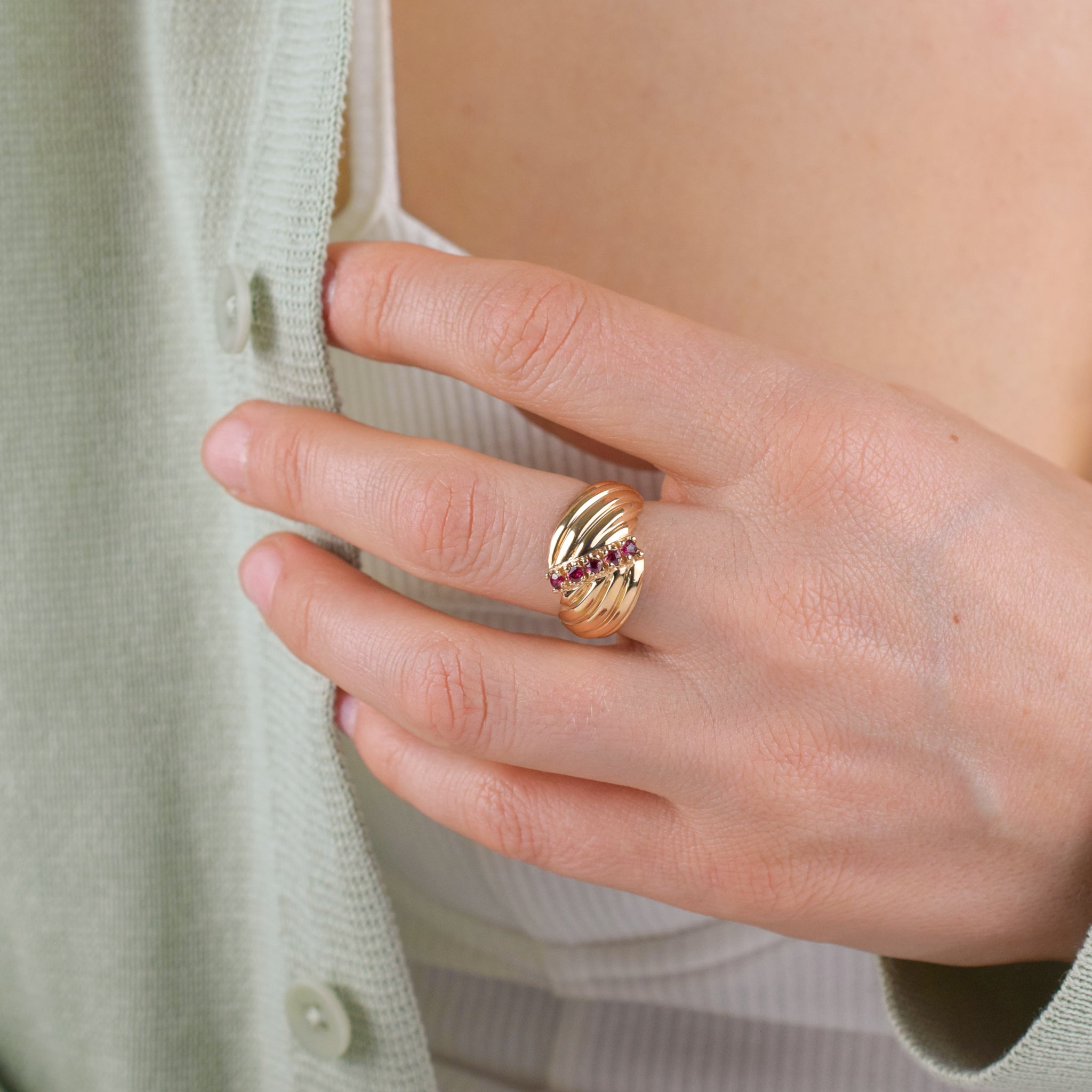 vintage gold ruby dome ring, folklor