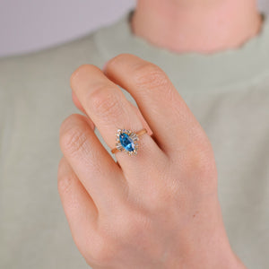 vintage gold blue topaz and diamond engagement ring, folklor