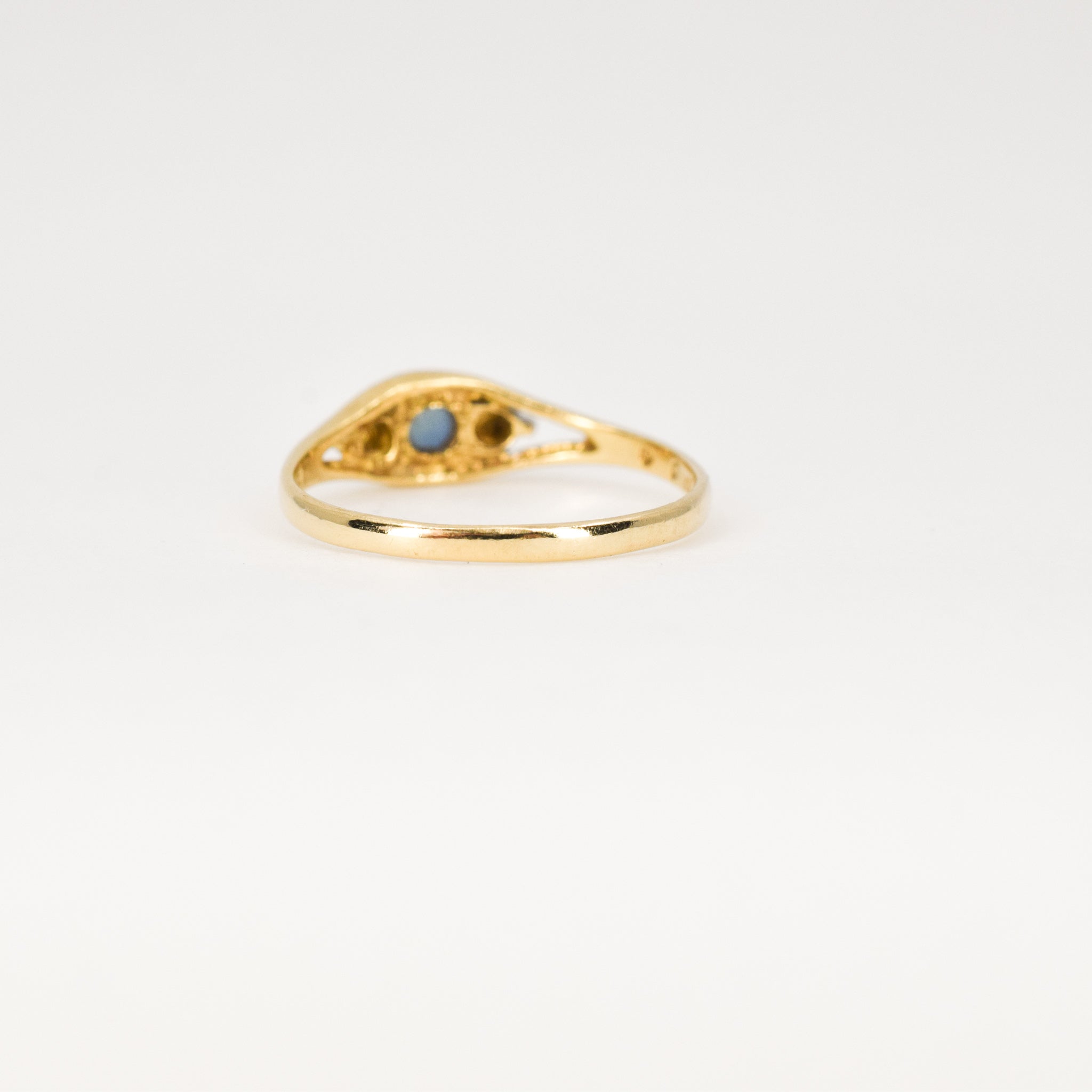 Heavenly Sapphire and Diamond Ring (14k)