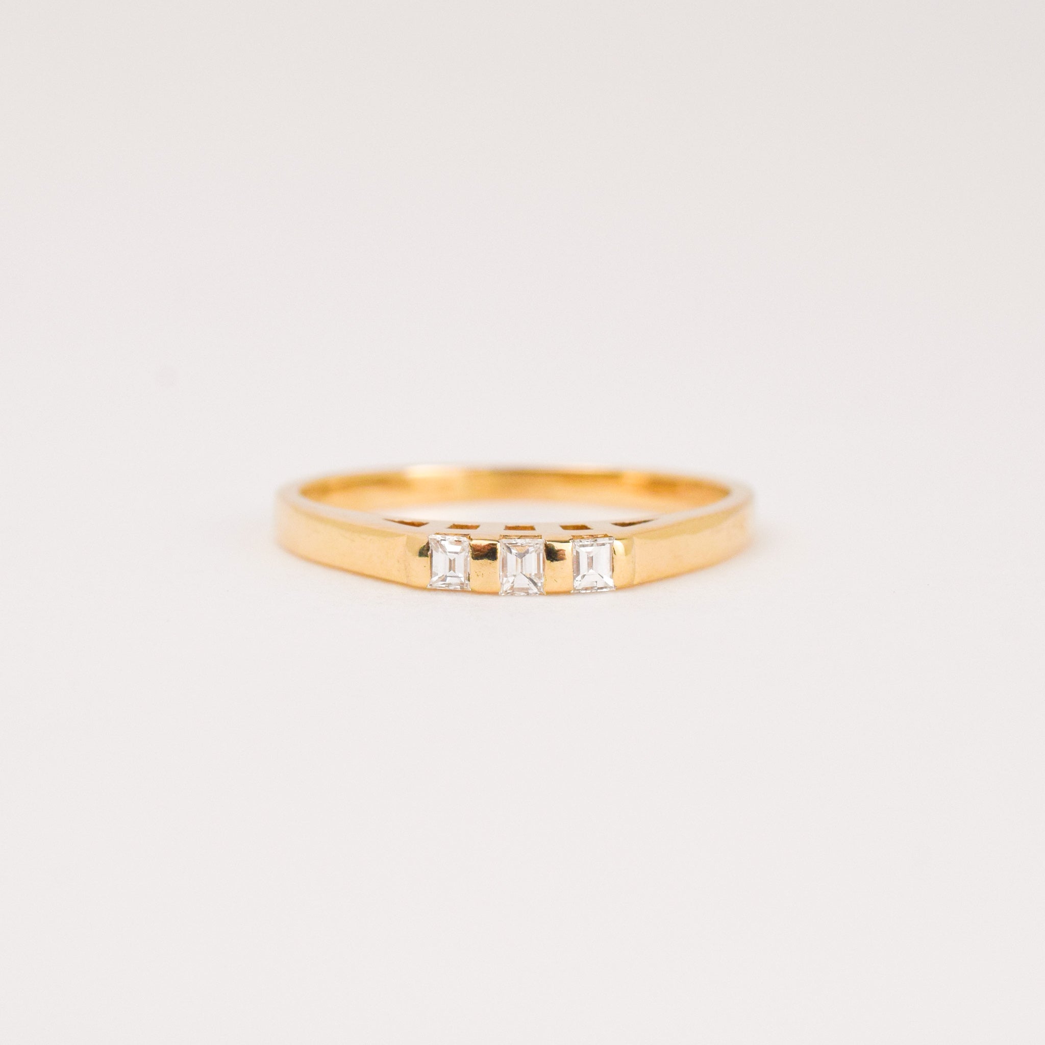 Trifecta Baguette Diamond Band (14k)