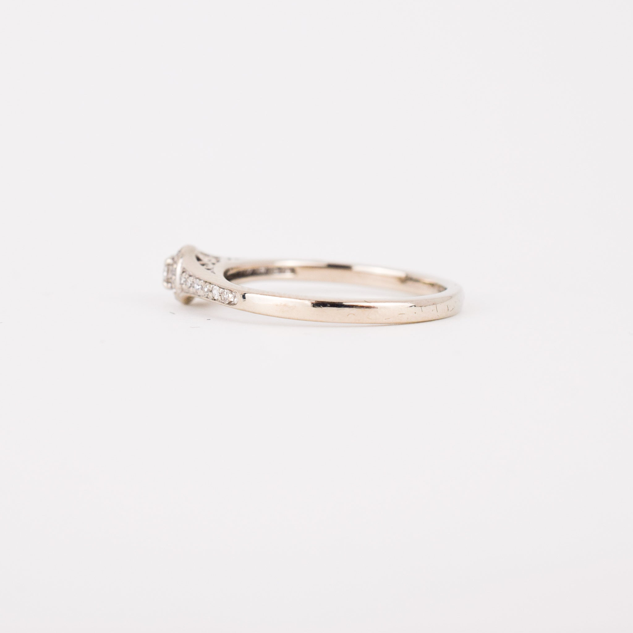 Romantic Diamond Ring (10k)
