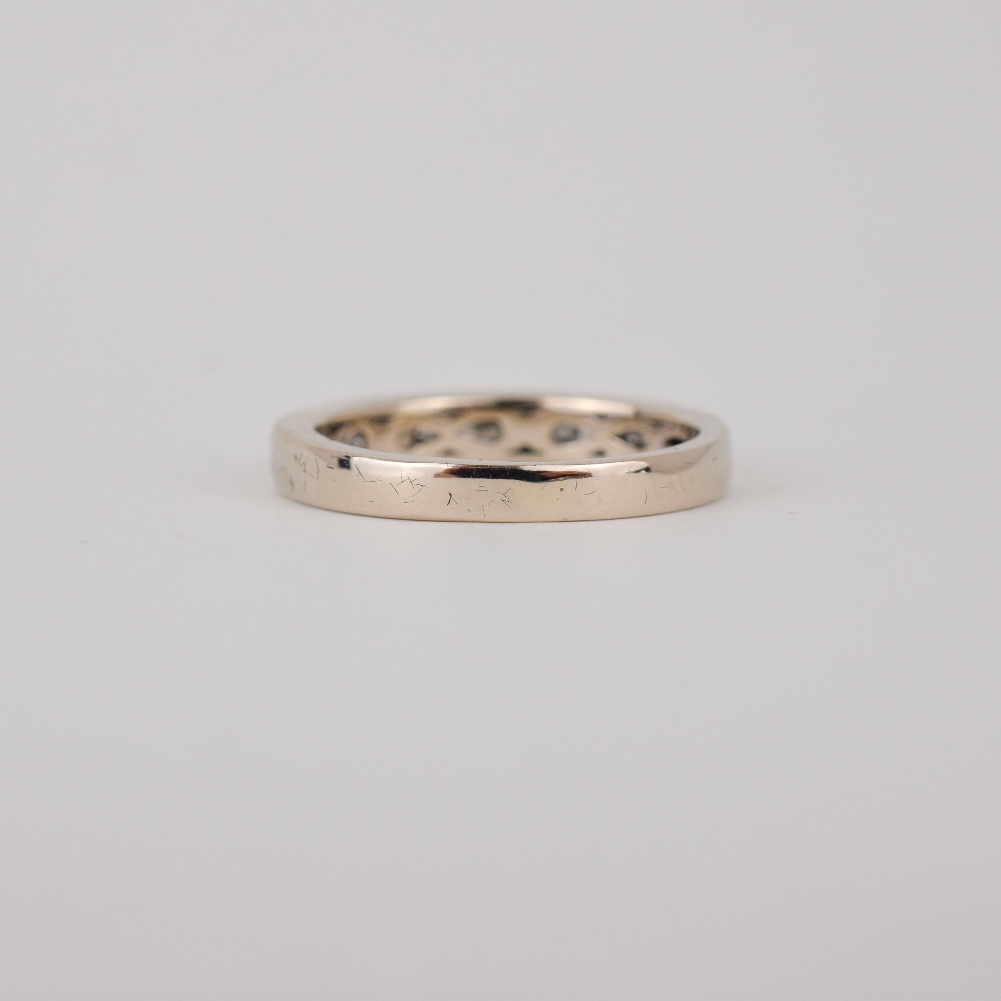 Vintage gold and diamond wedding band, folklor
