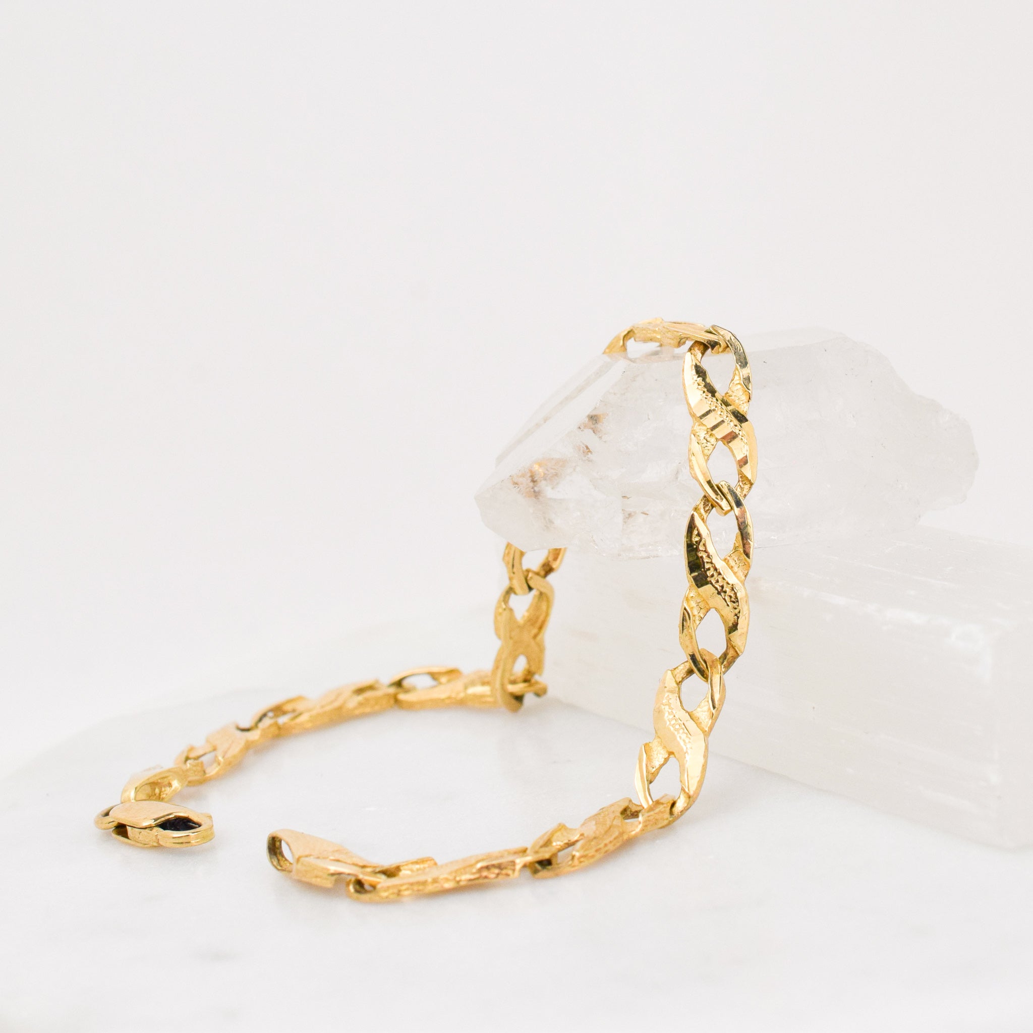 7 1/2" Diamond Cut Infinity Bracelet (10k)