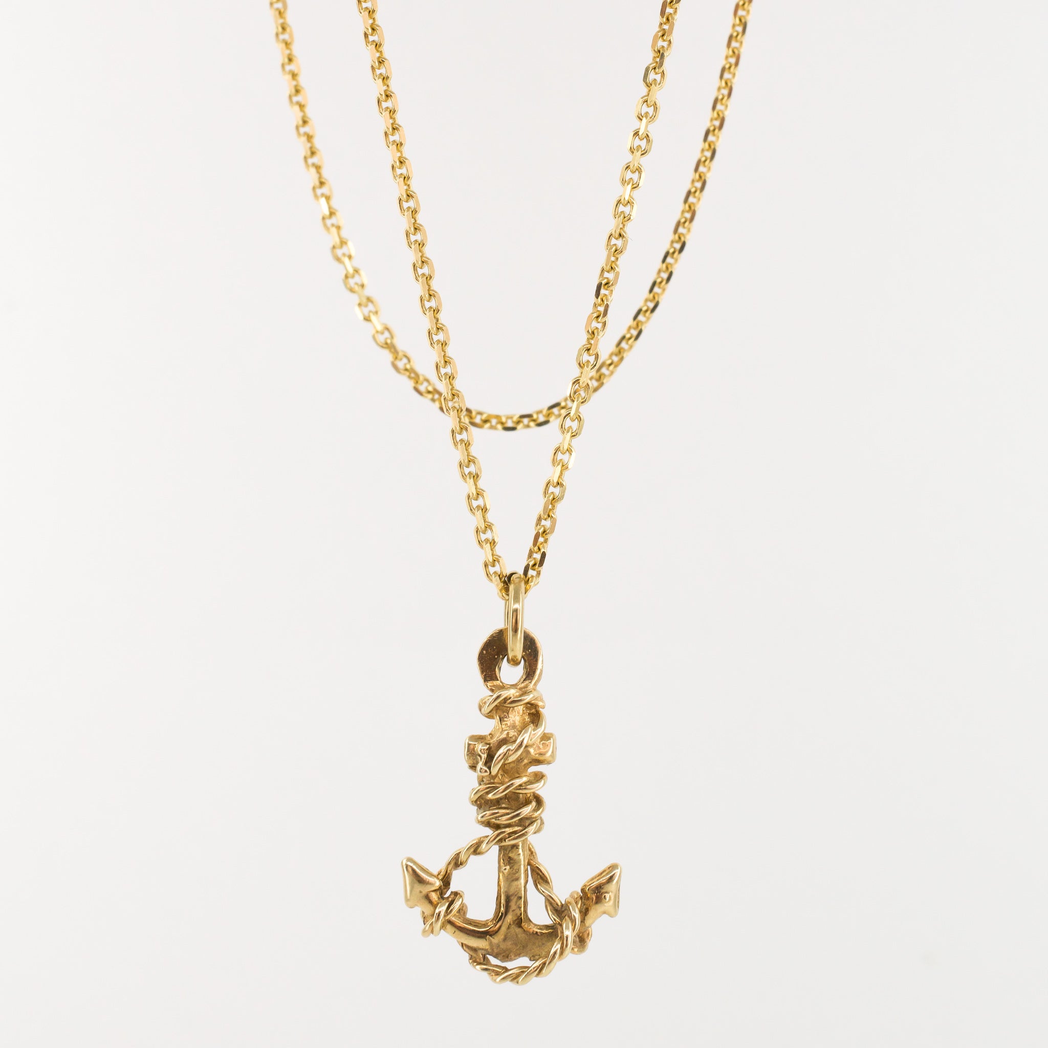 The Golden Anchor Pendant (10k)